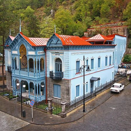 Golden Tulip Borjomi Hotel Ngoại thất bức ảnh
