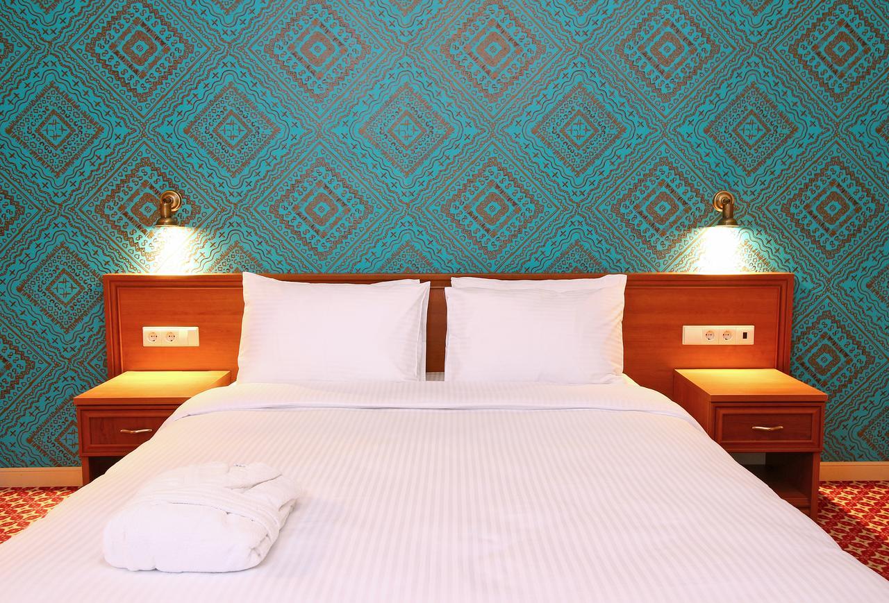 Golden Tulip Borjomi Hotel Ngoại thất bức ảnh