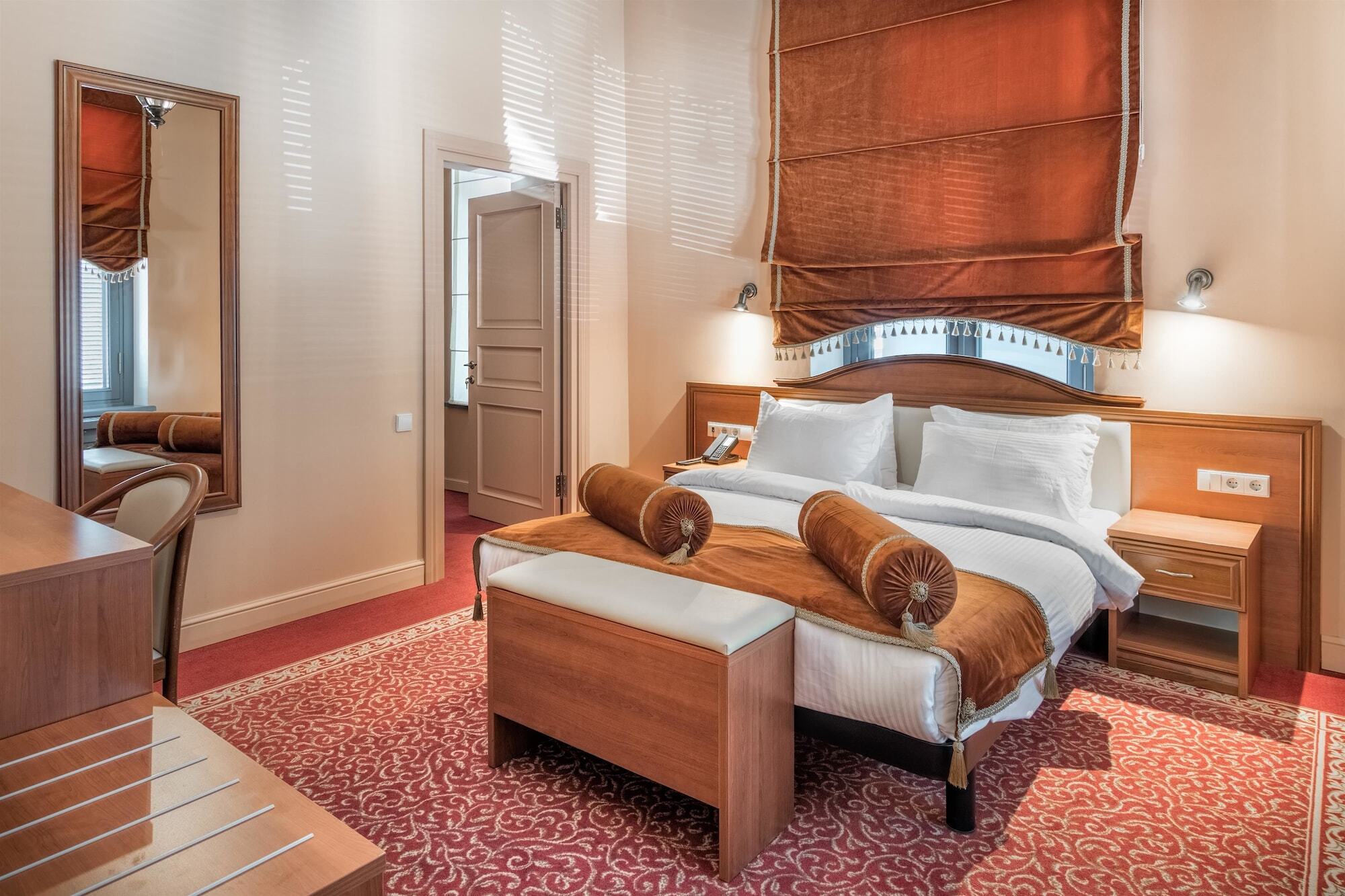 Golden Tulip Borjomi Hotel Ngoại thất bức ảnh