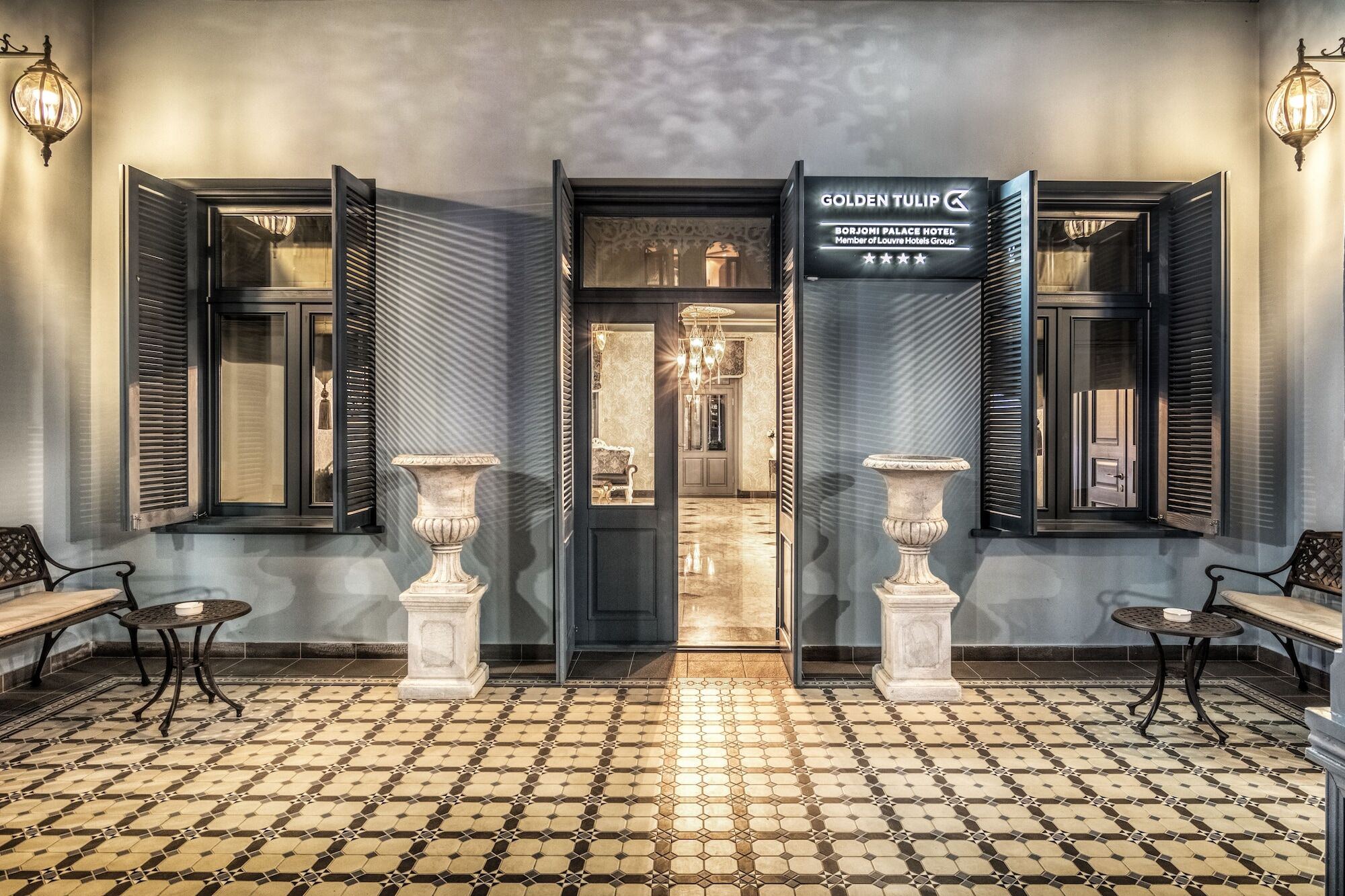 Golden Tulip Borjomi Hotel Ngoại thất bức ảnh